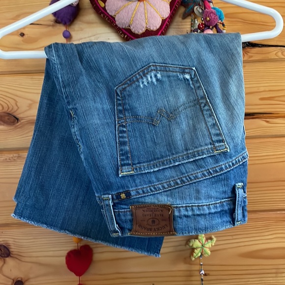 Lucky Brand 🍀 Sweet-N-Low Bermuda Shorts Size 8/29 - Picture 3 of 12